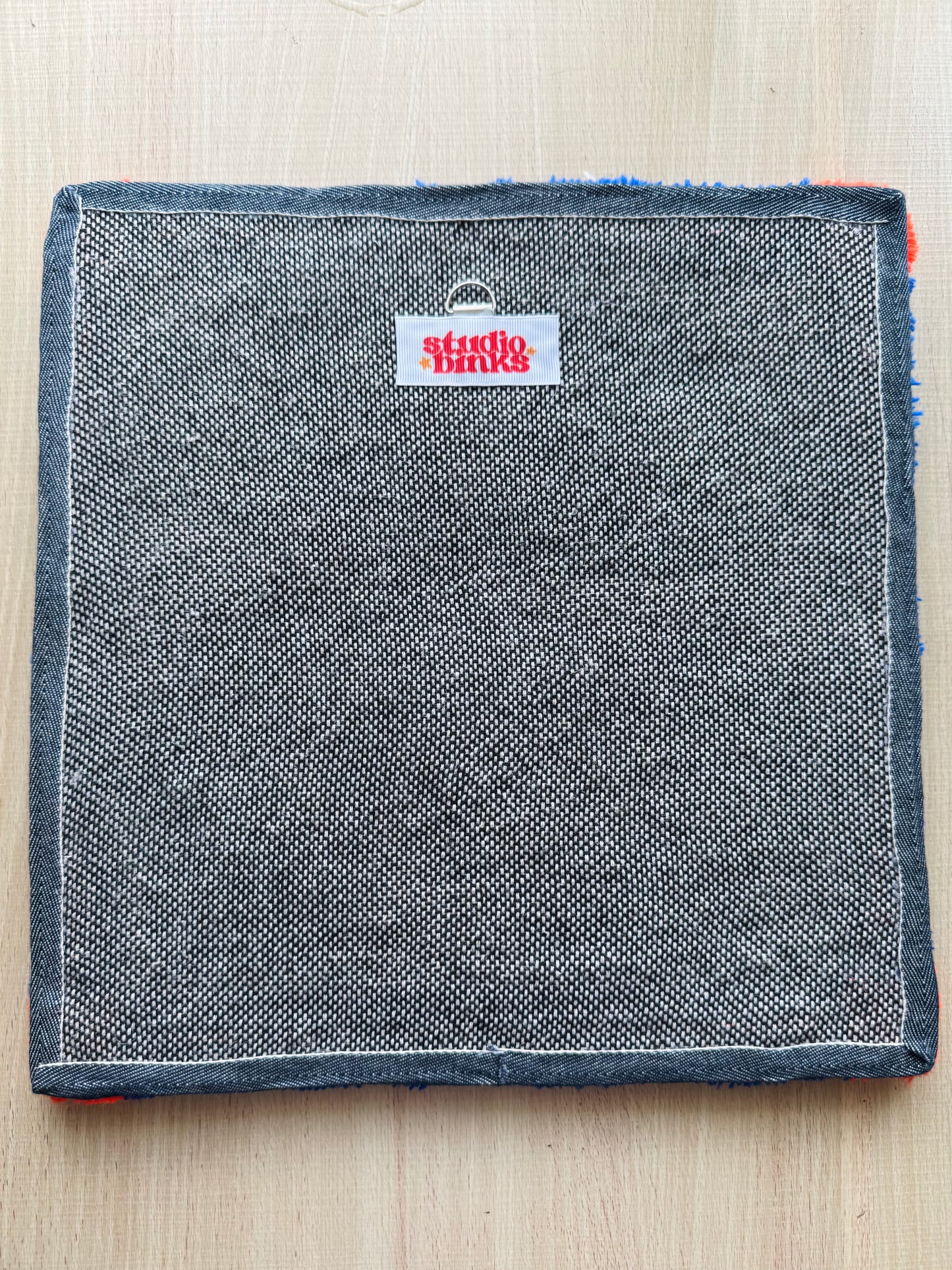 Framed Clover Mini Rug