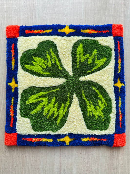 Framed Clover Mini Rug