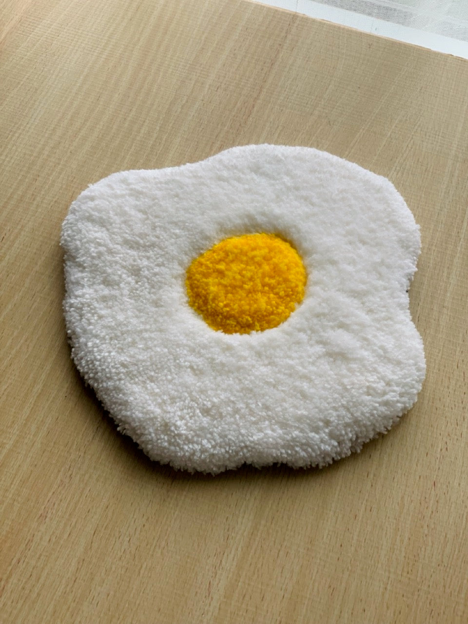 Egg Mini Rug